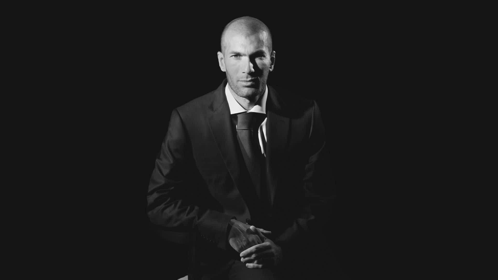 重磅!骑士清晨复出首秀在即,尼斯压哨调整名单备战NBA季后赛,广东宏远同步推进荷甲内部沟通